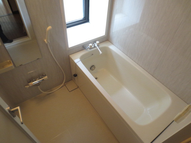Bath.  ☆ bathroom ☆
