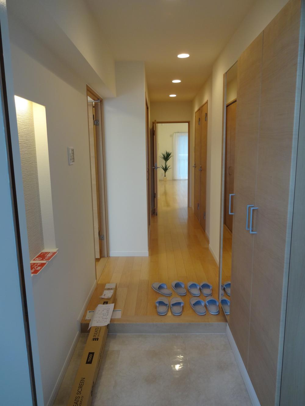 Entrance. Local (10 May 2013) Shooting