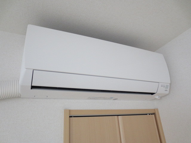 Other.  ☆ Air conditioning ☆