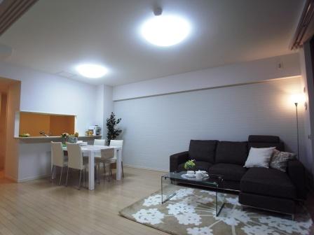 Living. Southeast ・ With a private terrace (11 May 2013) Shooting