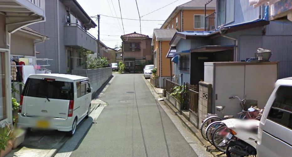 Local photos, including front road. Local (12 May 2013) Shooting