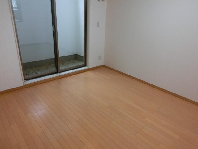 Non-living room. 1 Kaikyoshitsu