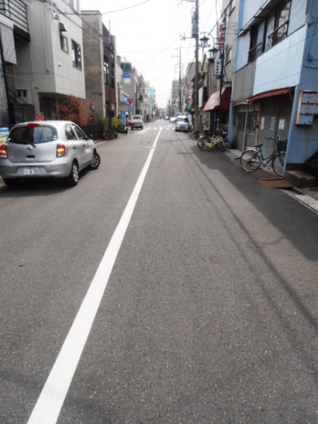 Other. 1m to the building front road (Other)