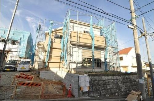 Local appearance photo. Local (10 May 2013) Shooting