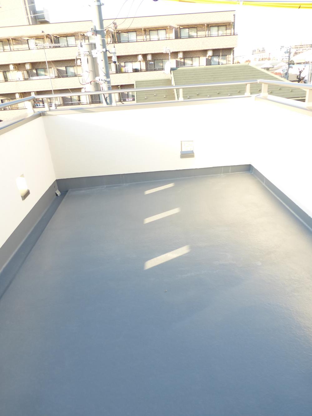 Balcony. B ・ C Building Roof balcony (December 5, 2013) Shooting