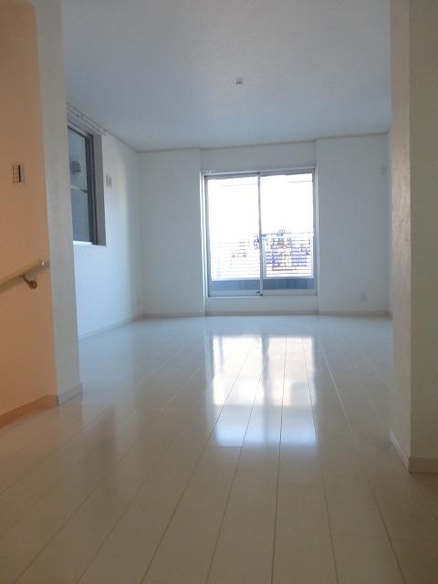 Living. C Building Indoor (December 5, 2013) Shooting