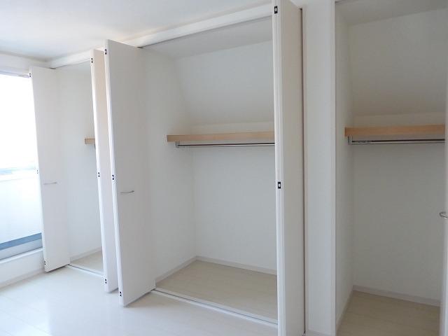 Receipt. C Building Indoor (December 5, 2013) Shooting