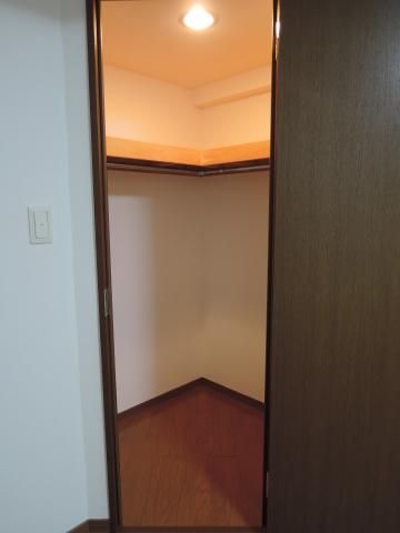 Receipt. WIC have the 7 Pledge Western-style with a storage capacity