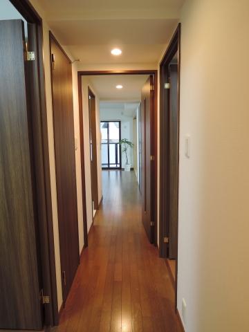 Other introspection. Interior ・ Corridor part