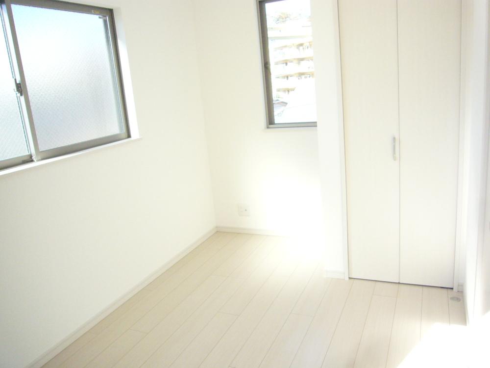 Non-living room. The third floor is 5.3 tatami Western-style. 2013 November 13 shooting Building 3