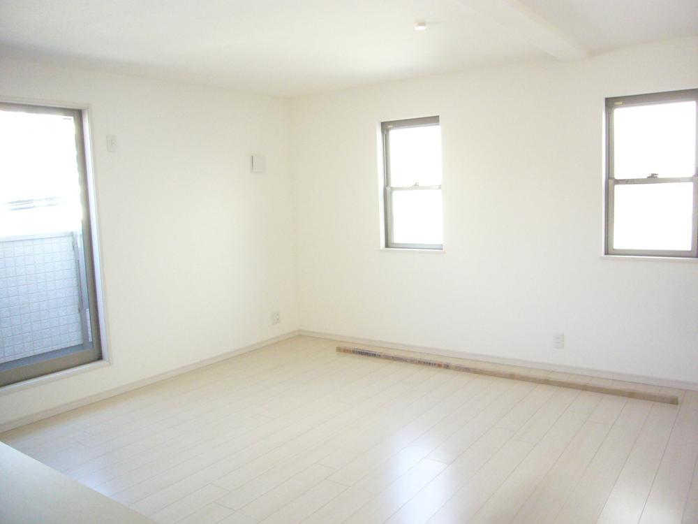 Living. About 16.7 tatami LDK is, Shades of lighting and interior has been devised, Bright is! (3 Building), 2013 November 13, shooting