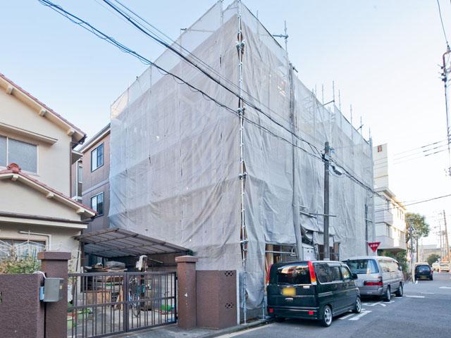 Local appearance photo. Local (11 May 2013) Shooting