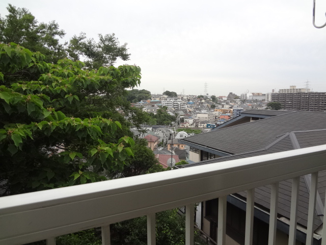 Balcony. Day ・ View of a good room! 