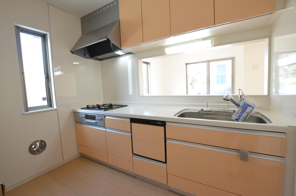 Kitchen. Enriched with facilities such as a dishwasher or a water purifier!