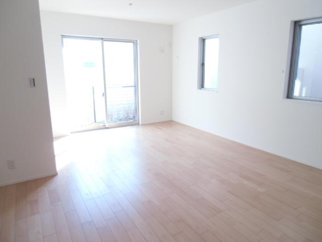 Living. Building 2 Living (December 2013) Shooting