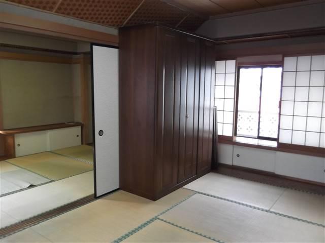 Non-living room. The third floor a full-fledged Japanese-style