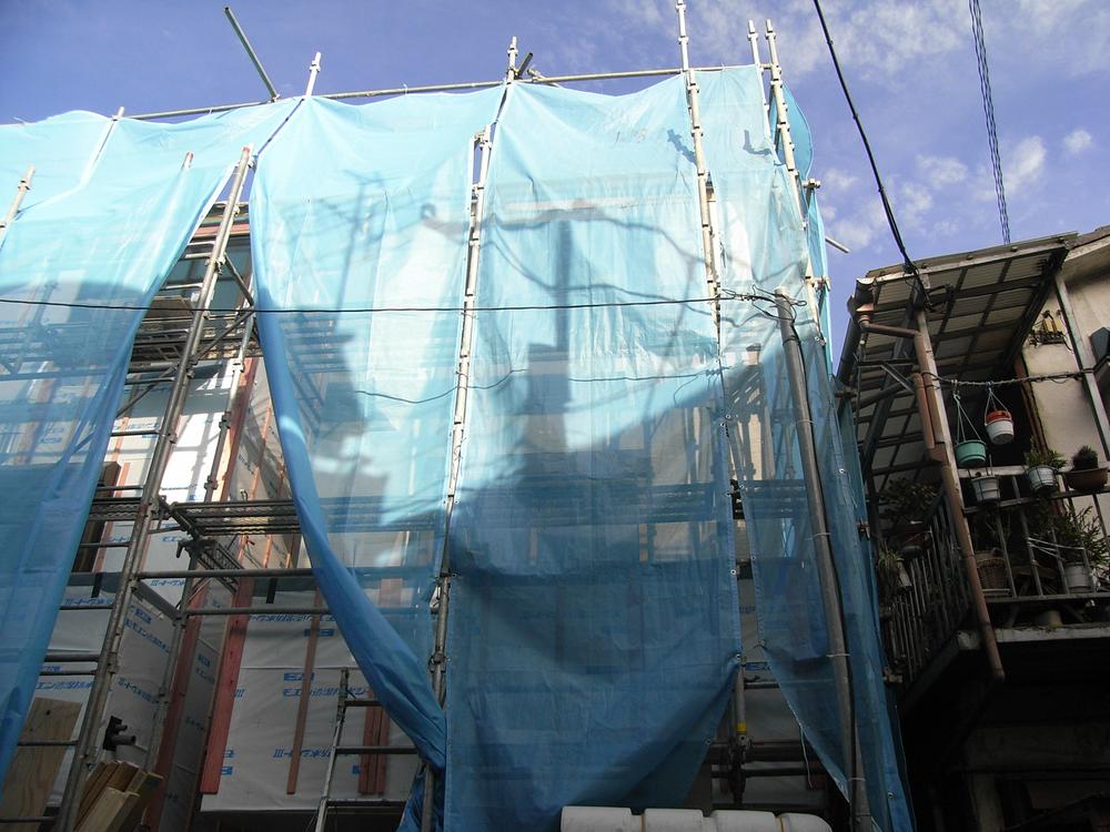 Local appearance photo. With built-in garage! 3-story 3LDK!