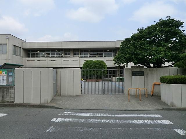 kindergarten ・ Nursery. Tsurumi University Junior College University Mimatsu to kindergarten 500m