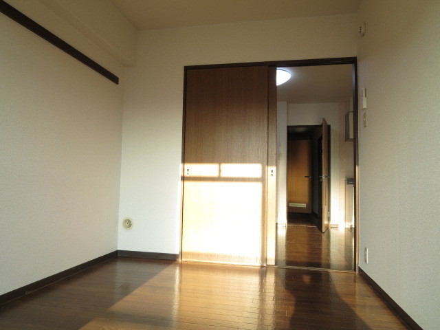 Living and room.  ☆ room ☆ 