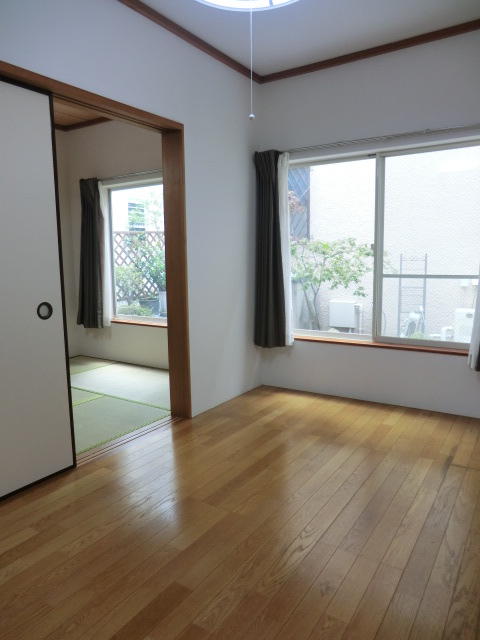 Living and room