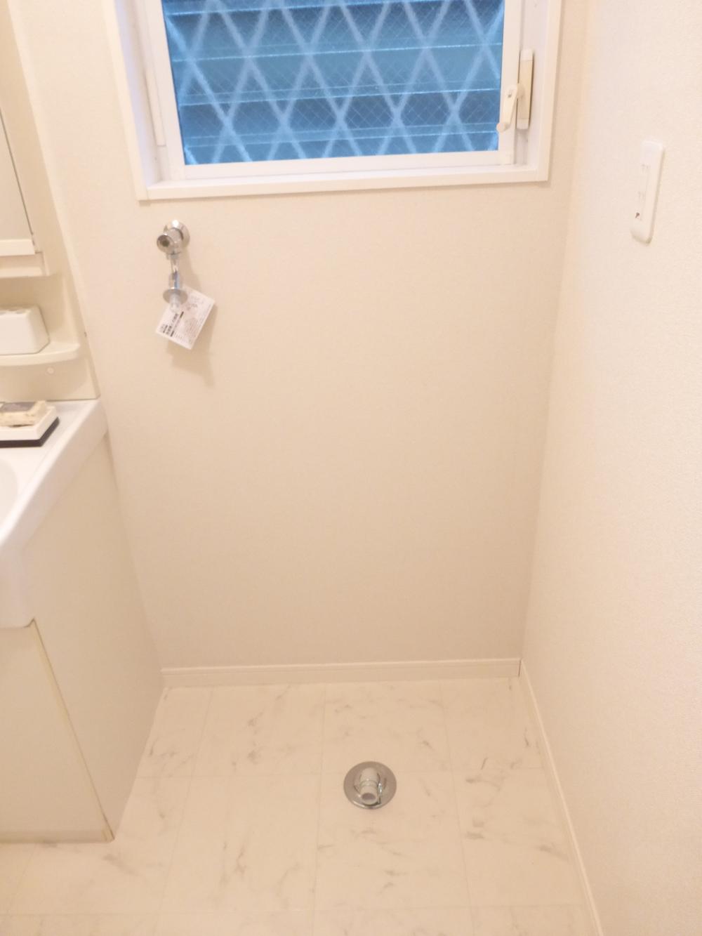 Other introspection. Indoor Laundry Storage (November 25, 2013) Shooting