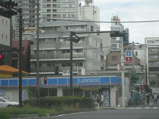 Convenience store. convenience store FamilyMart 100m until Lawson (convenience store)