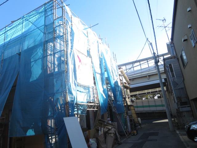 Local appearance photo. Local (12 May 2013) Shooting