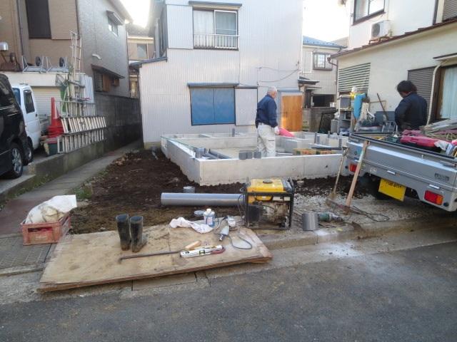 Local appearance photo. Local (11 May 2013) Shooting