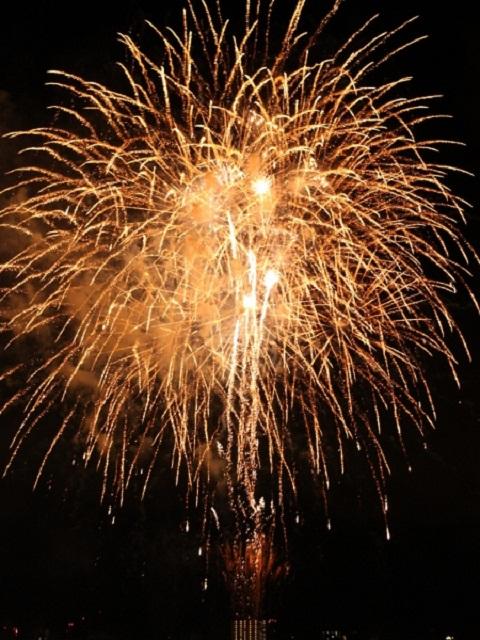 View photos from the dwelling unit. From the balcony, "Tsurumi River fireworks display" also looks.