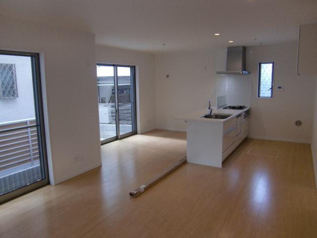 Living. Indoor (11 May 2013) Shooting