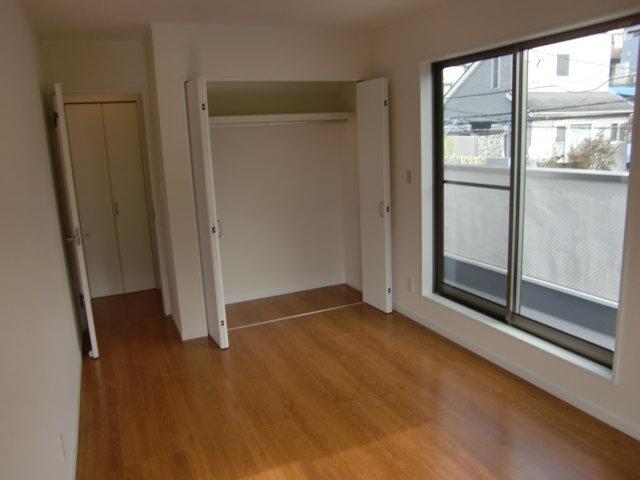 Non-living room. Indoor (11 May 2013) Shooting