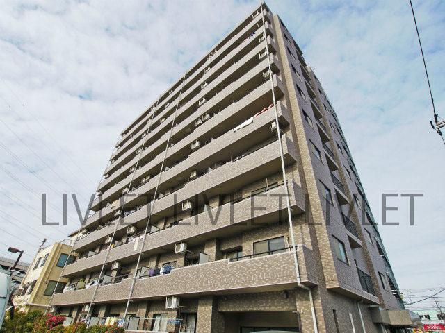 Local appearance photo. Local (12 May 2013) Shooting