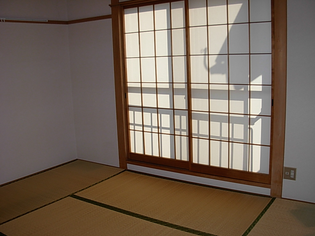 Other room space. Japanese-style room 6 tatami