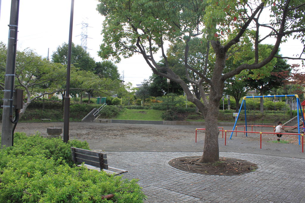 park. 360m until Edahigashi Nemunoki park (park)