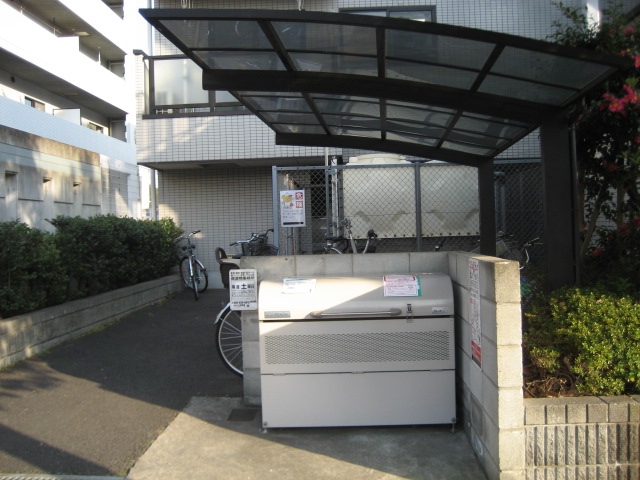 Other common areas. Bicycle shed  Garbage Storage