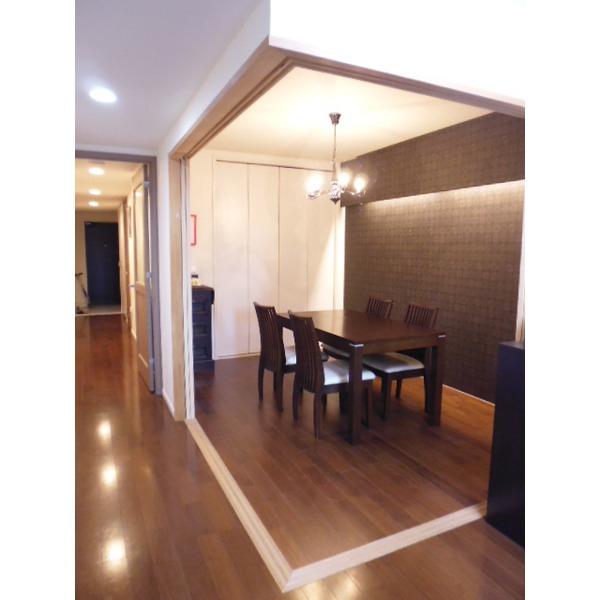 Non-living room. Accent Cross use