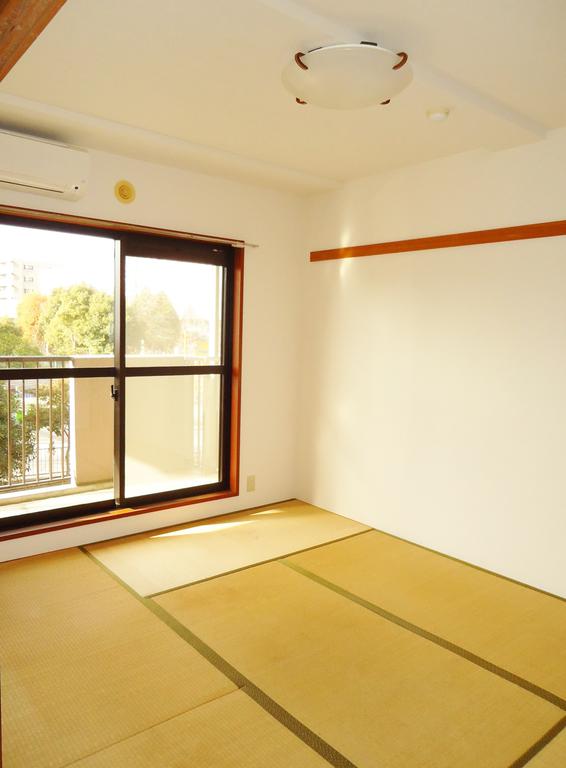 Other room space. Japanese style room