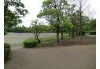 park. 1440m to Kanna park