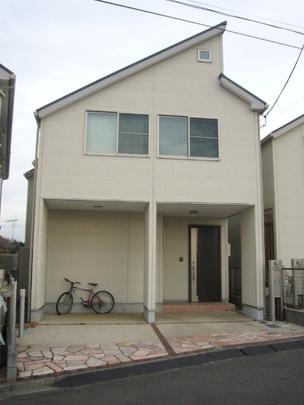 Local appearance photo. Exterior (1)