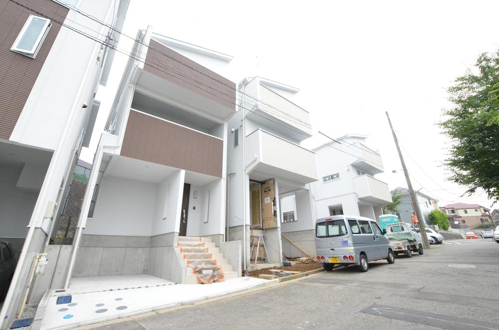 Local appearance photo. Is the emergence of new homes in the location of the Higashi-Yamata Station 7-minute walk!