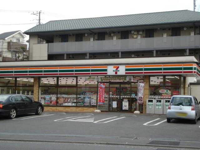 Convenience store. Seven-Eleven Yokohama Hakusan 2-chome up (convenience store) 1789m