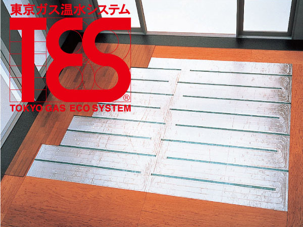 Interior.  [Hot water floor heating (living ・ Dining only)] living ・ It employs a hot-water floor heating in the dining. Without causing the wind to wind up the dust, It warms to clean from feet. (Same specifications)