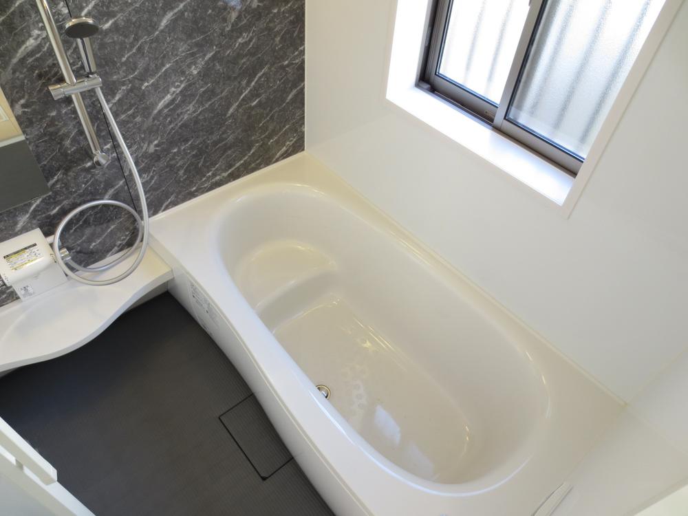 Bathroom. Building 2.