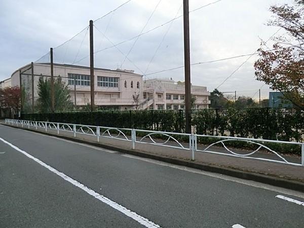 Primary school. Yokohama City Nakagawanishi 440m up to elementary school