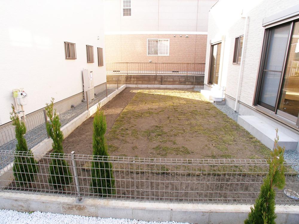 Garden. Wide ~ Iniwa