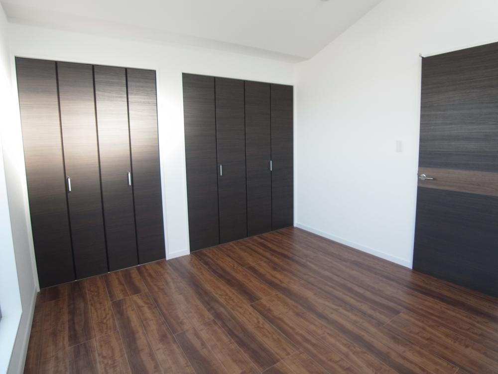 Non-living room. Indoor (11 May 2013) Shooting