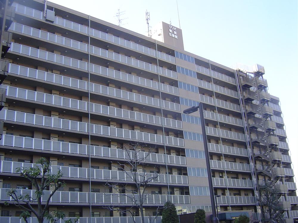 Local appearance photo. Total units 173 units of the big community