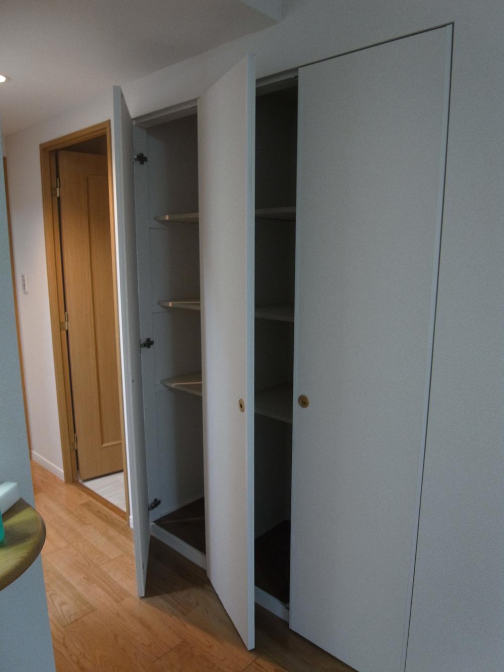 Receipt. Living storage