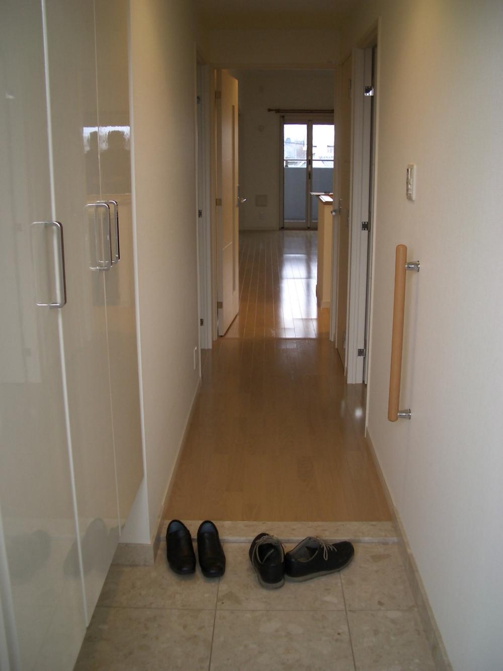 Entrance. Local (12 May 2013) Shooting