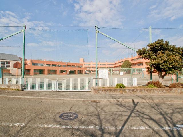 Primary school. 357m to Yokohama Municipal Etaminami Elementary School